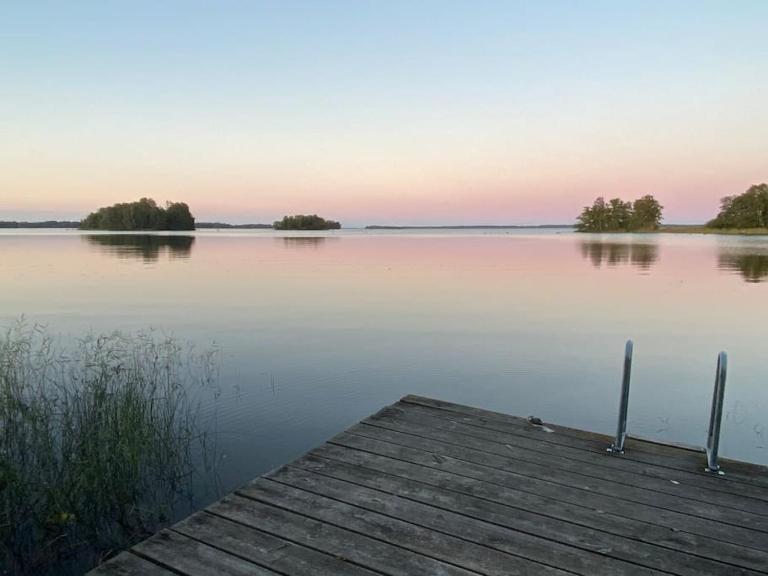 Spacious house near water and nature - B&B Odensbacken
