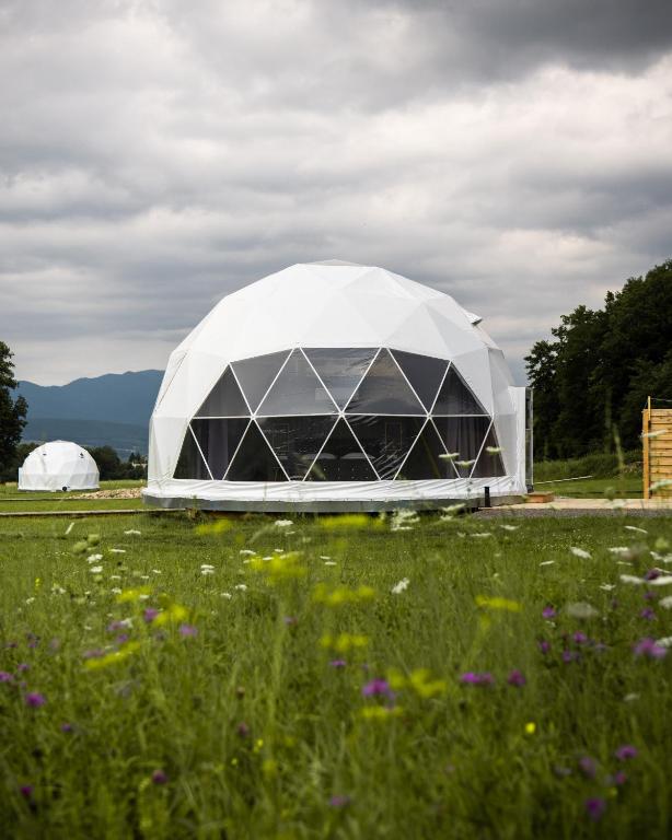 Glamping Resort - Bed and Breakfast Dolný Kamenec