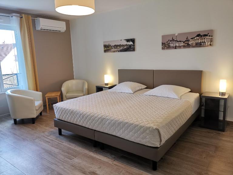 Chambres d'hôtes GIDY - Bed and Breakfast Gidy