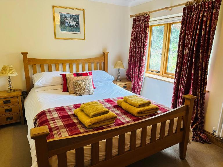 Poet's Cottage, Steep - Rural Location - Sleeps 6 - B&B Steep