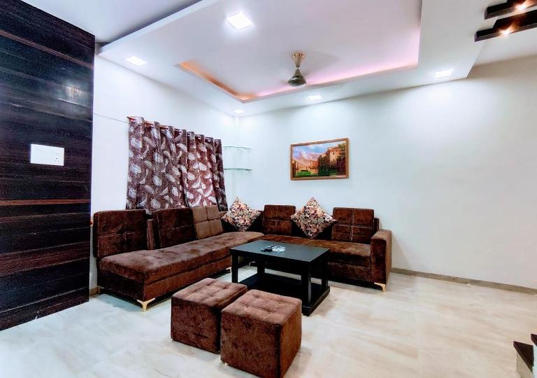 Staeg Villa in the Center of the City 2BHK - B&B Indore
