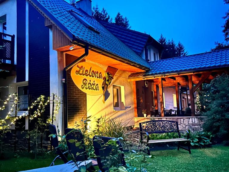 Róża - B&B Wambierzyce