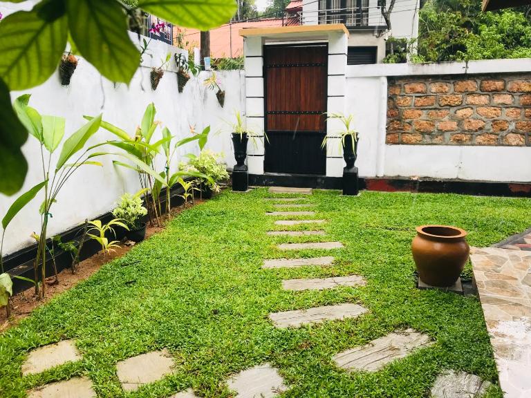 Surewo Apartment - B&B Bentota