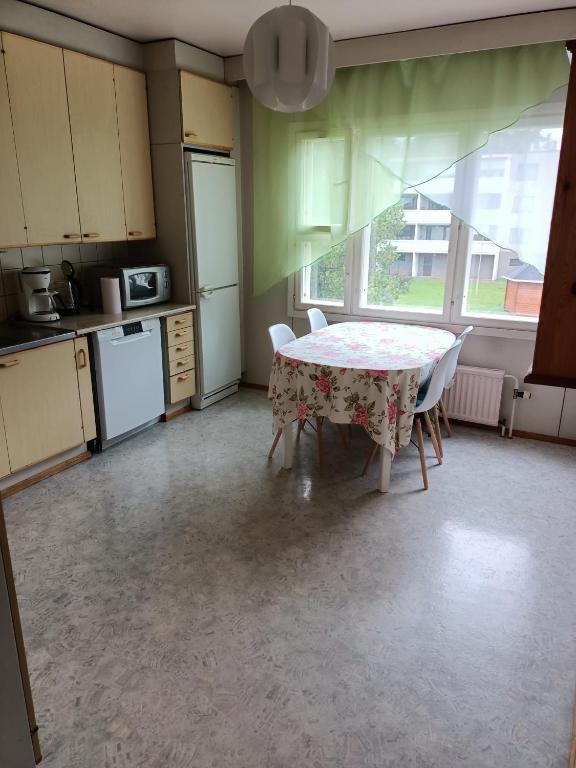 Kolmio Väinöläntie 6 - B&B Lieksa