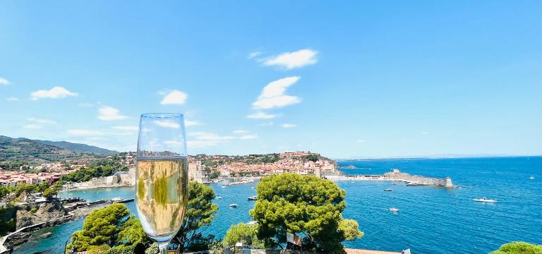 Vue exceptionnelle sur la baie de Collioure - Chambres d'hôtes Collioure