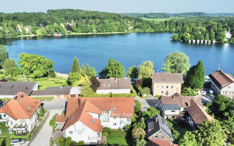 Snug Stays 1 I 3-Zimmer Design Apartment am See mit Garten I Home Office I Highspeed Wifi - Ferienwohnung Weßling