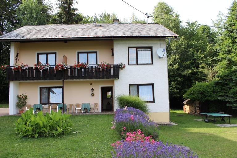 Haus Fischer - B&B Velden am Wörther See