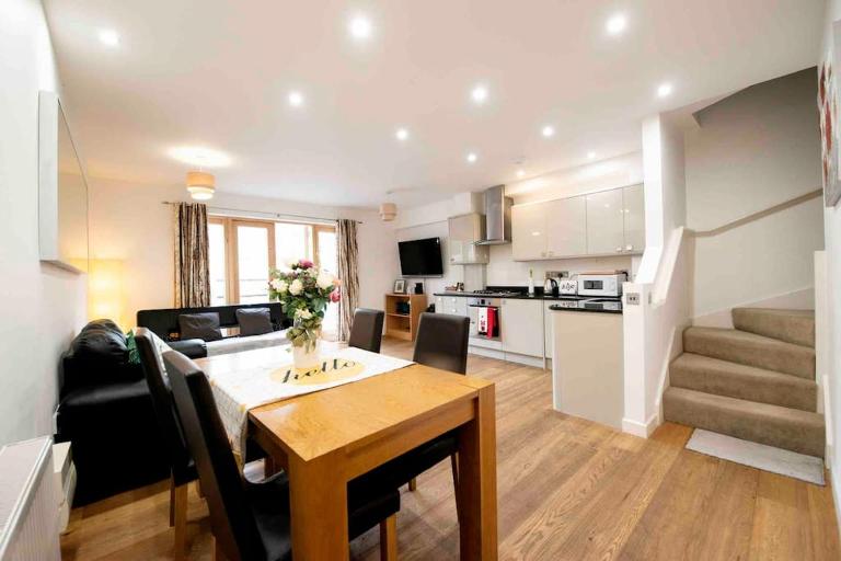 Oxford CityCenterTrainStation two bedroomApartment - Ferienwohnung Oxford
