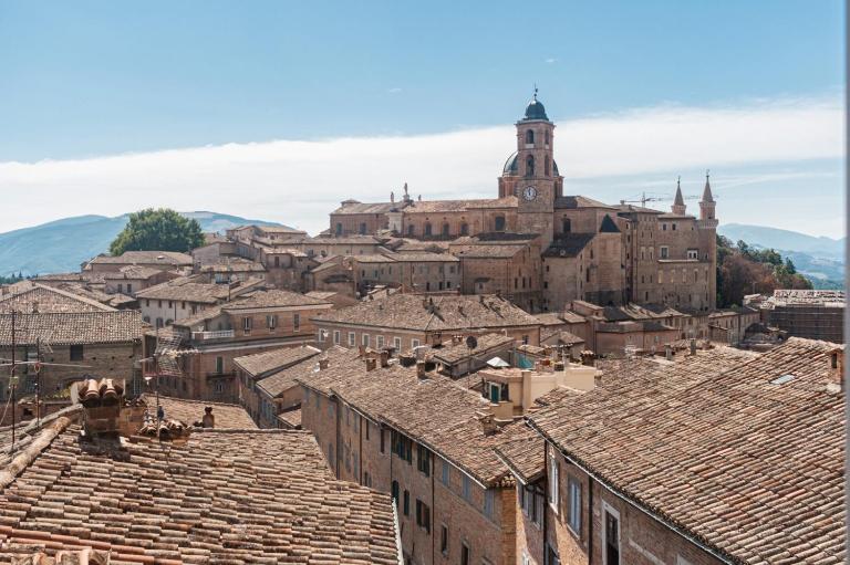 Il Cielo di Raffaello 2 - Chambres d'hôtes Urbin