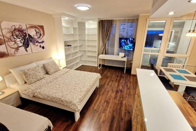 Apartman Meri - Chambres d'hôtes Tošin Bunar