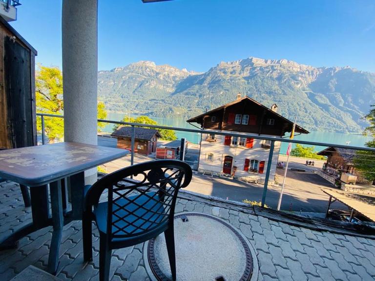 LakeSide Villa - 18 - Ferienwohnung Niederried b. Interlaken