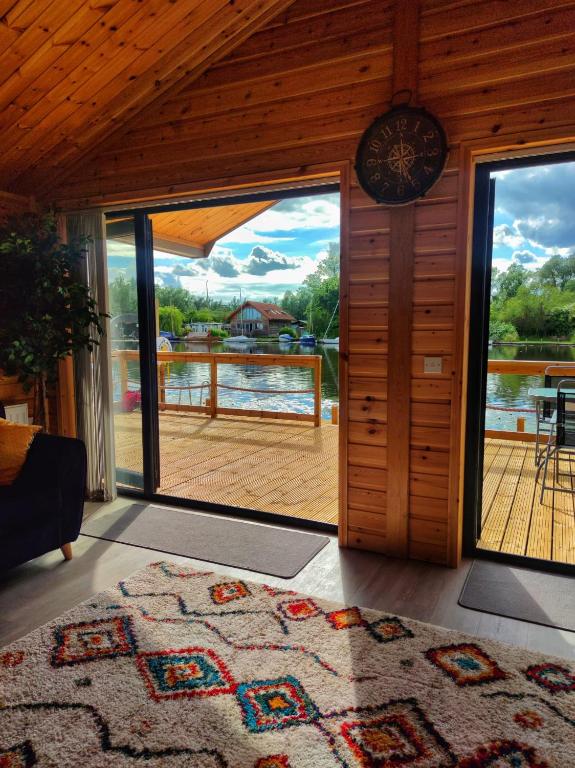 Nature's Nook - Norfolk Broads - B&B Brundall