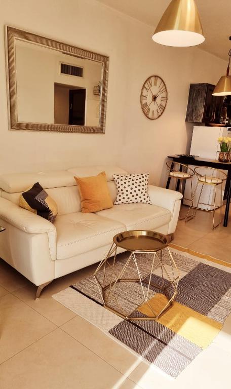 Suite Paradise - D111 - Ferienwohnung Qesarya
