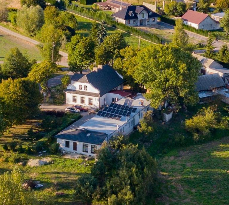 Stara Szkoła w Weremowicach - Bed and Breakfast Weremowice
