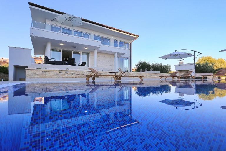 Villa Capan ZadarVillas - B&B Sv. Filipi i Jakov