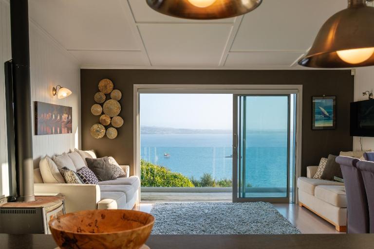 Omiha Oasis with seaviews and spa pool - Chambres d'hôtes Omiha