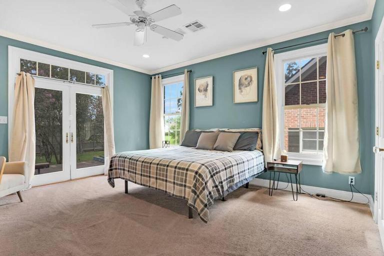 Lake Charles Luxe: Casino Escape - B&B Lake Charles