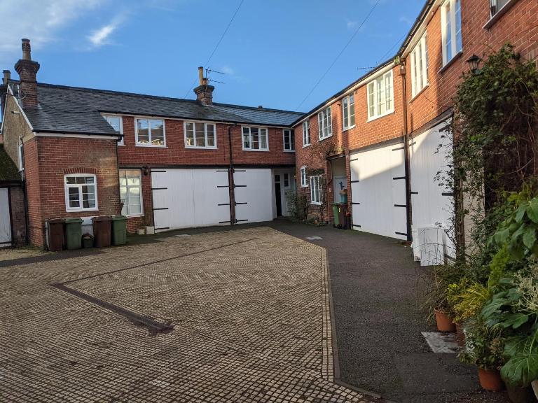 Lovely Stable mews in hidden location - B&B Royal Tunbridge Wells
