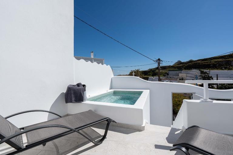 Avenoir Luxury Cave Villa 2 bedroom - B&B Vóthonas