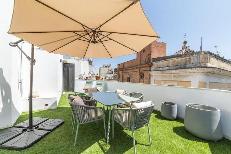BS Brand New Triplex Private terrace downtown Parking - B&B Sevilla
