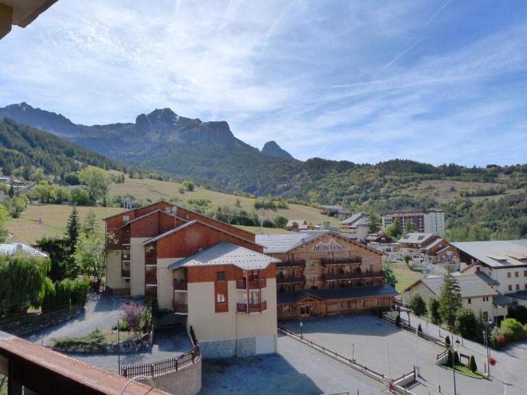 Studio au cœur du Sauze - B&B Enchastrayes