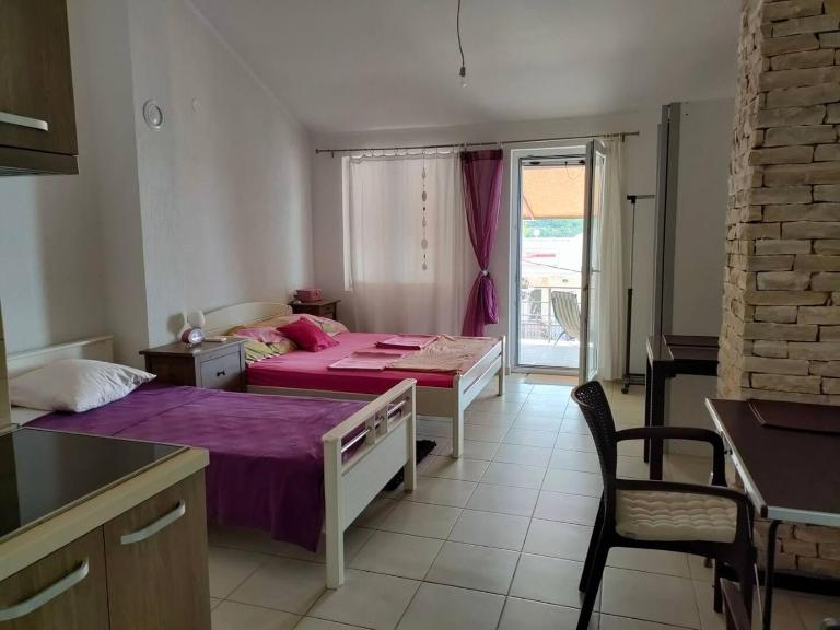Sea view apartment in Bigova Bay - B&B Bigovo