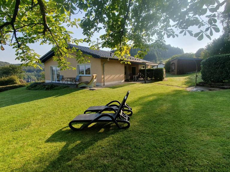 Ferienhaus "et Eifelparadiesje" - Ferienwohnung Gerolstein