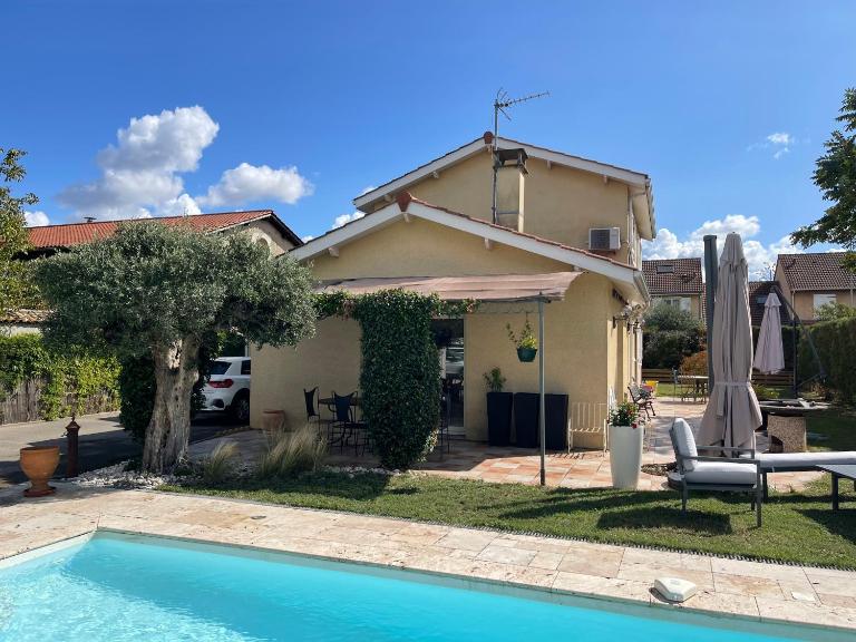 Villa individuelle - CHASSIEU - B&B Chassieu