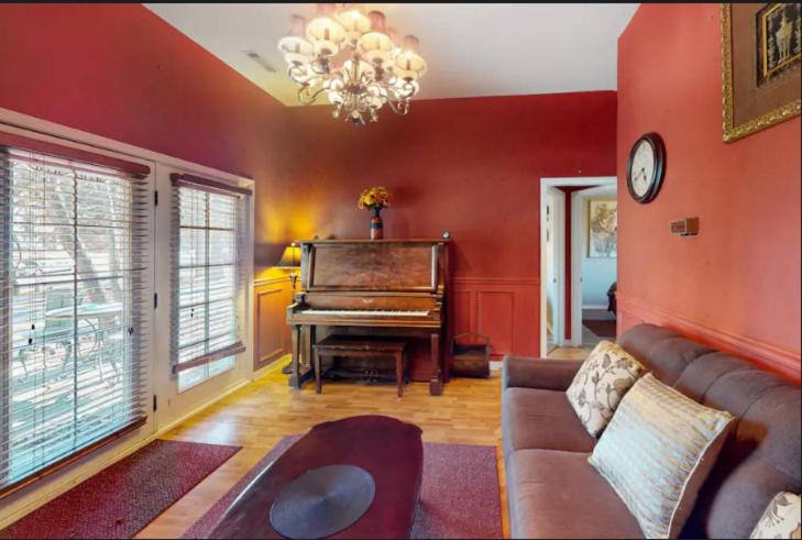 The Grand Suite - Tradewinds - B&B Eureka Springs
