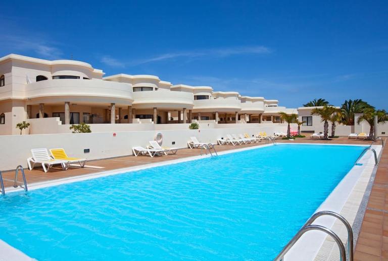 Riviera Park 2b, central 2 bed - Bed and Breakfast Puerto del Carmen