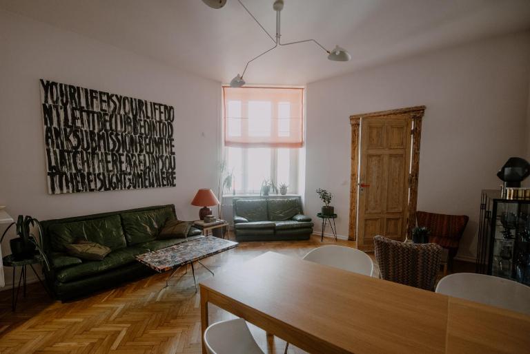 Space Age Residence - B&B Lodz