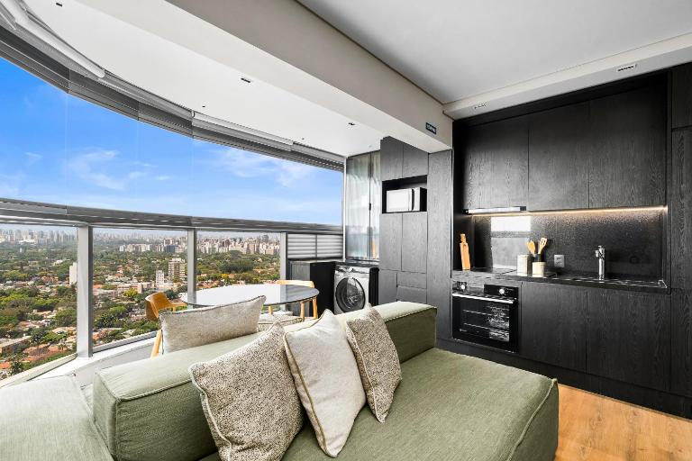 White 2880 - Loft Skyview Pinheiros - B&B San Paolo
