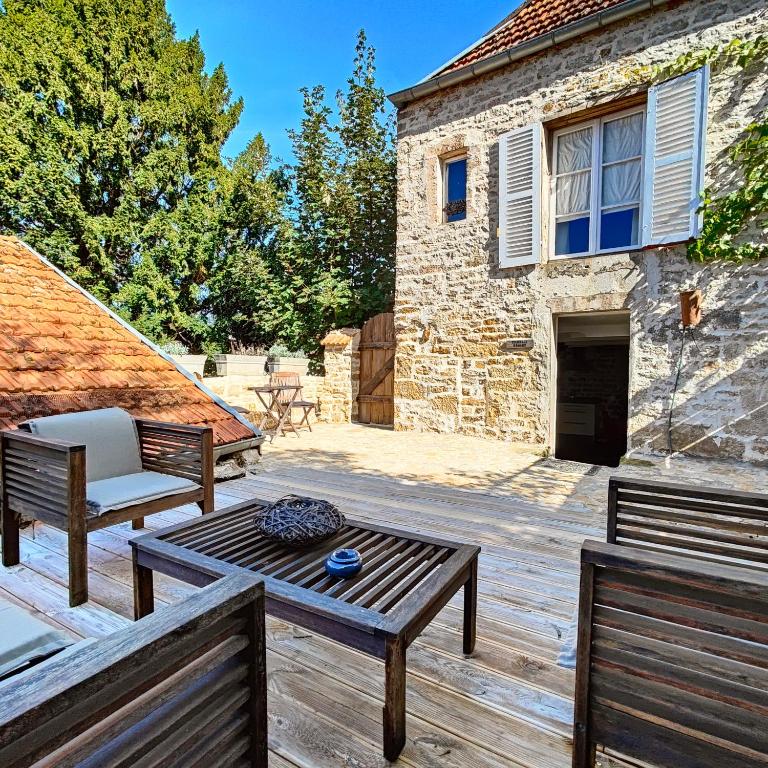 Tourellerenard - B&B Bussières-lès-Belmont