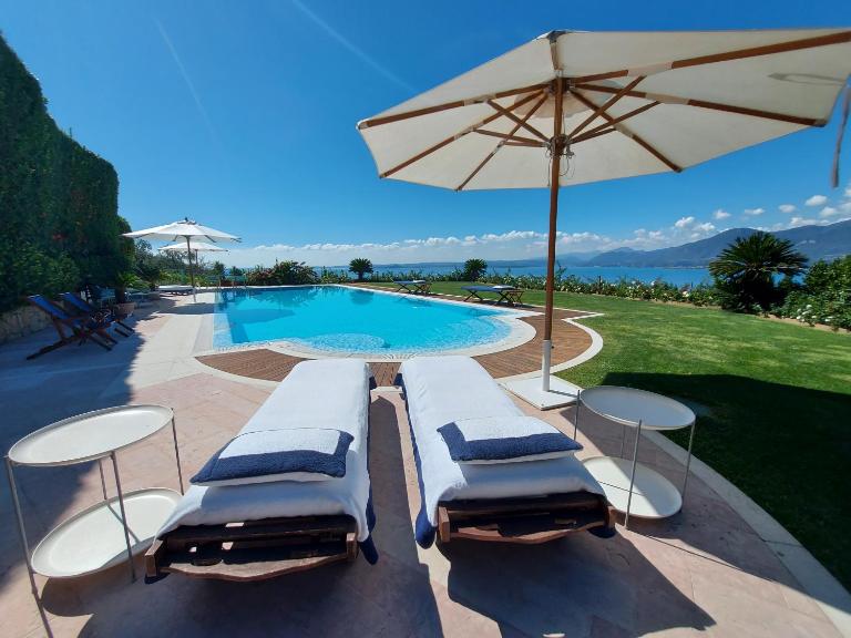 MINI DI LUSSO CON PISCINA - Ferienwohnung Torri del Benaco