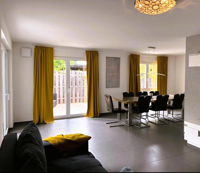 Sylvis Home Zentral gelegenes Ferienhaus in ruhiger Lage - B&B Fürth