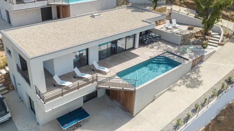 Villa Elora vue mer et piscine - Bed and Breakfast Viggianello