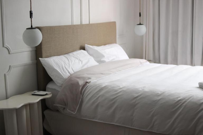 Alójate en el corazón de Mendoza . Angélica Downtown - B&B Mendoza