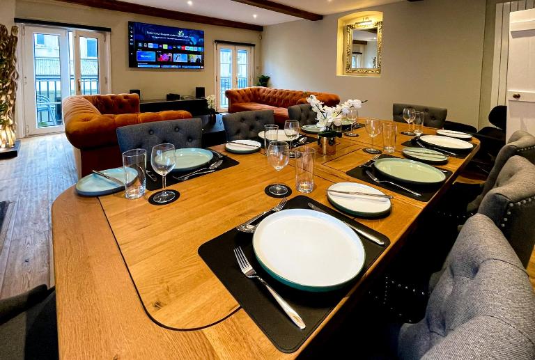 The Coach House - Traveller Award 2026 - A stunning three-storey property nestled in the heart of the lanes complete with secure private parking - B&B Brighton