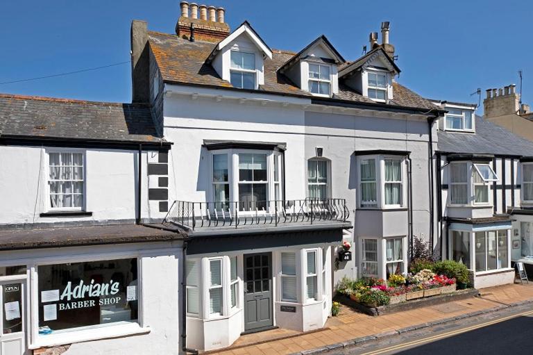 The Cottage, 45 Fore Street - B&B Shaldon