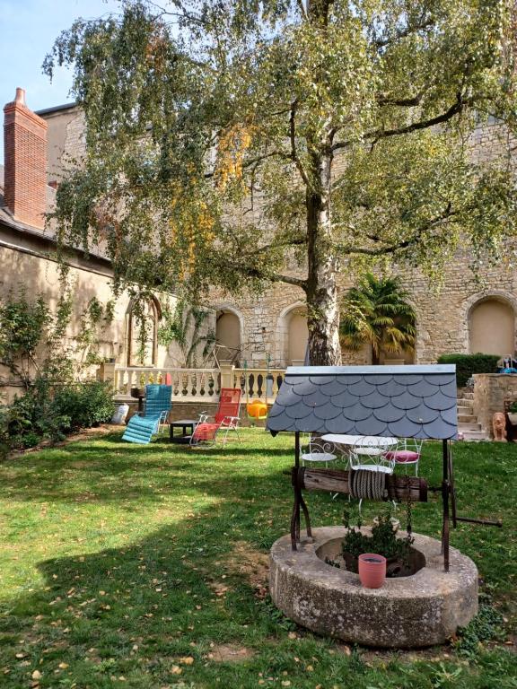 Au puits de l'abbaye - B&B Bourges