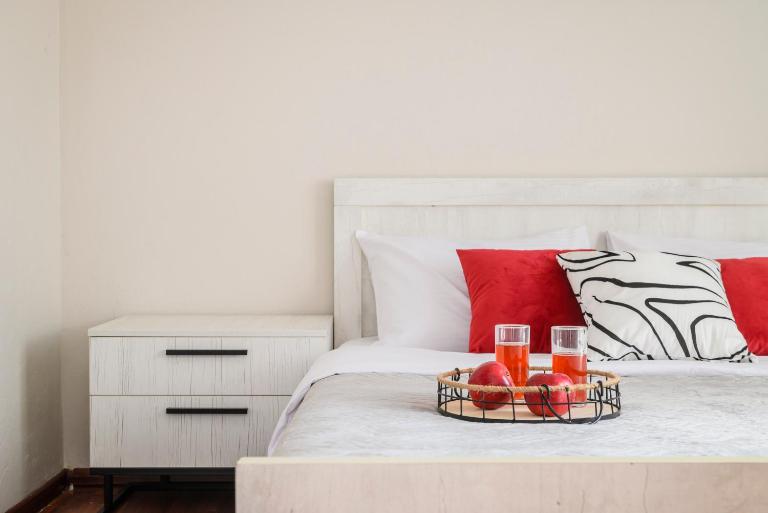Уютная квартира в ЖК Адиет с видом на горы - B&B Almatý