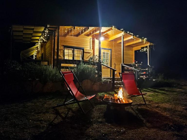 Eco Lodge nella natura Con Piscina privata "La Grande Quercia" - Ferienwohnung Calangianus