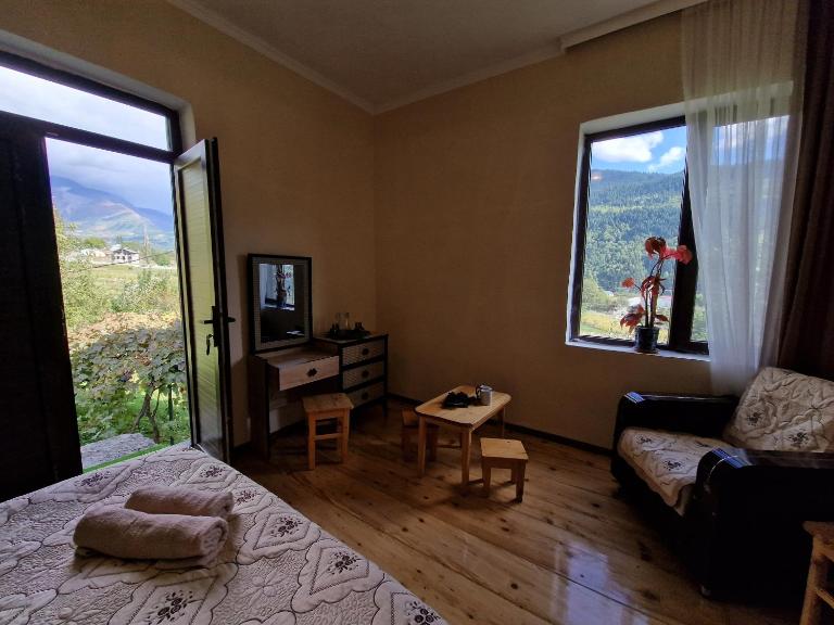 Bela's Guesthouse - Chambres d'hôtes Mestia