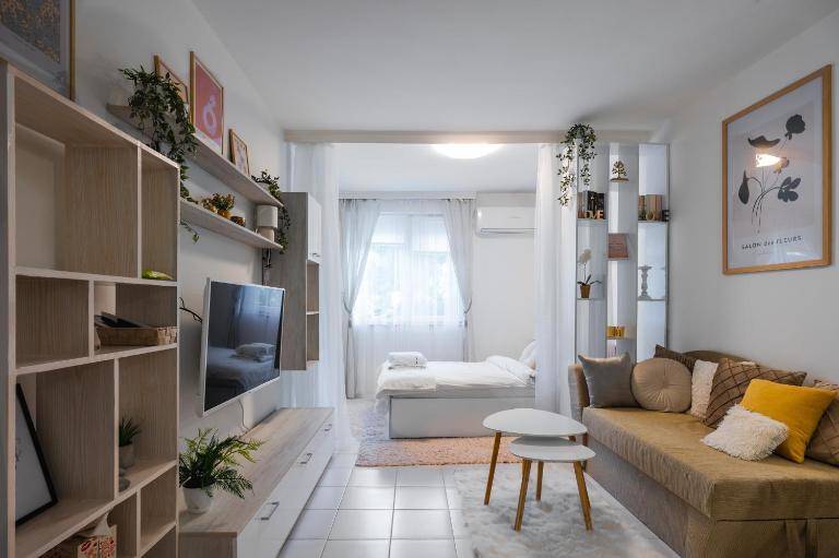 Cozy Studio - Your Home Away From Home by Flat Mаnager - B&B Sofia