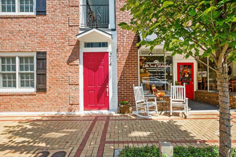 Little Inn on Main - B&B Washington