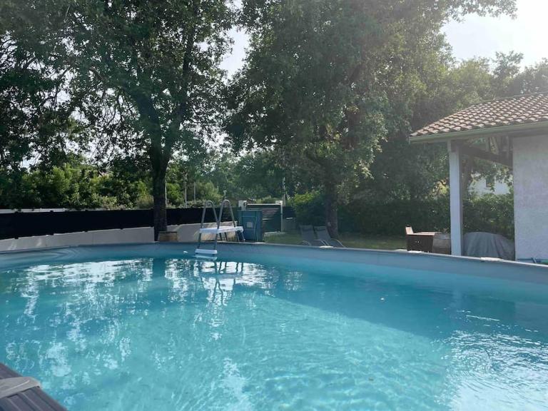 Maison au calme avec piscine - Chambres d'hôtes Andernos-les-Bains