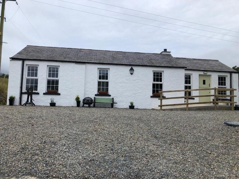 Terry Joe Cottages - B&B Newry