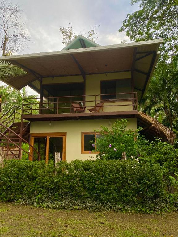 Jazlyn Lodge - B&B Paquera