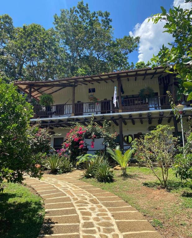 Hostal Villa San Rafael - Bed and Breakfast Barichara