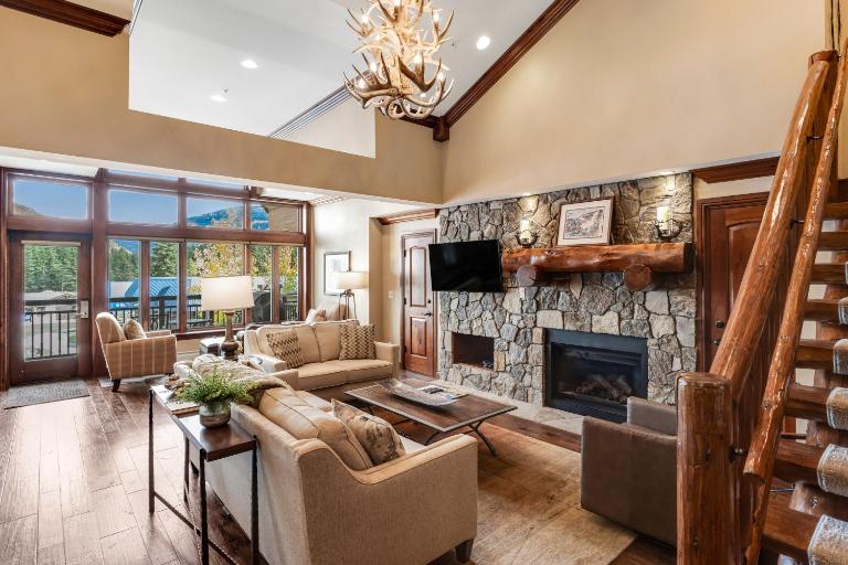 Lion Square Lodge East 313A - Bed and Breakfast Vail